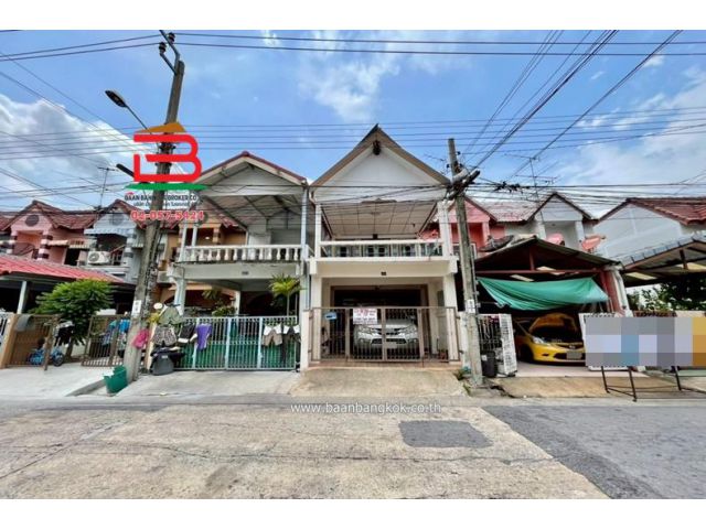 ทาวน์เฮาส์ หมู่บ้าน ฟายโฮม 3 ซอยรามอินทรา 58 แยก 6 เนื้อที่ 20 ตรว. ถนนรามอินทรา แขวงคลองกุ่ม เขตบางกะปิ กรุงเทพฯ
