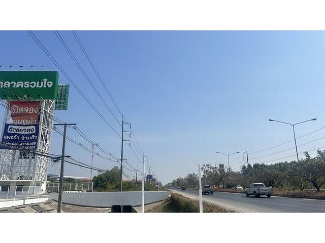 ขาย ที่ดินติดถนนมิตรภาพ 12 ไร่ 1 งาน 57 ตร.ว.  หน้ากว้าง 123 ม.