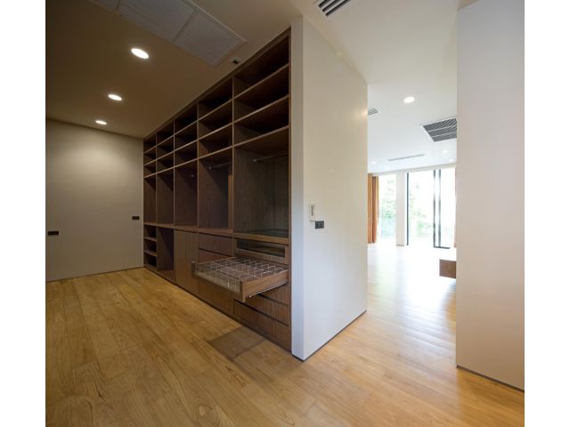 Modern House 3-story building with pool on sale special price very cozy for living WITH POOL VERY MODERN SUKHUMVIT63 BTS