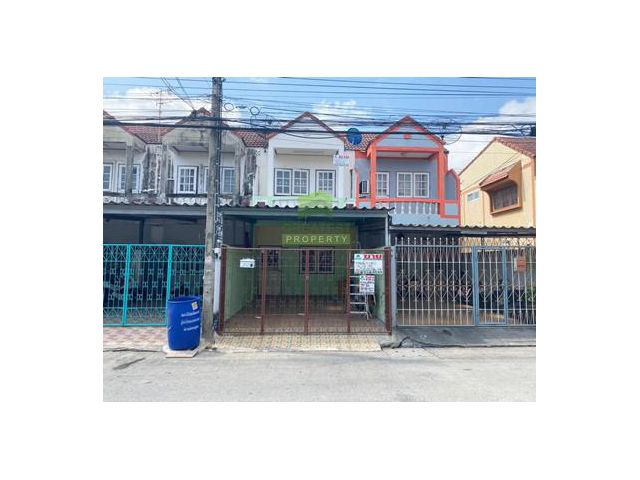 หมู่บ้านเฟื่องฟ้าวิลล่า1 เทพารักษ์ ขายด่วน ทาวน์เฮ้าส์ 2 ชั้น เนื้อที่ 21.60 ตร.ว ต่อเติมครบ ทำเลดี ใกล้BTSศรีเทพา