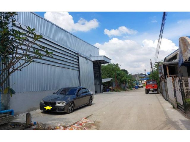 ให้เช่าโกดัง 600 และ 650 ตรม.+ ออฟฟิศ พระยาสุเรนทร์ 27 รามอินทรา