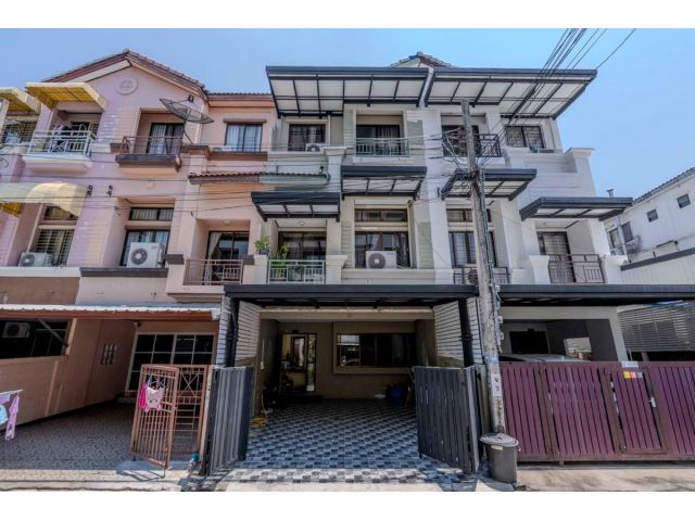 ขายทาวน์โฮม 3 ชั้น บ้านกลางเมือง รัชดา-เหม่งจ๋าย 1