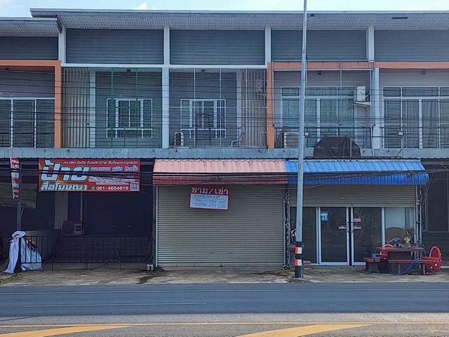ขาย / เช่า ทาวน์เฮาส์ 2 ชั้น   ใจกลางเมืองอ่างทอง