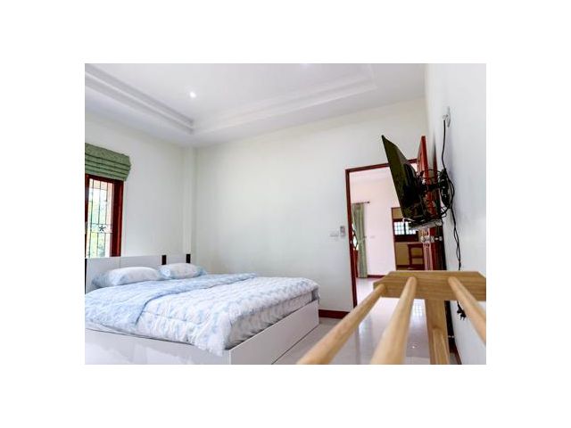 2-Bedroom House with Private Garden for Rent in Lipa Noi Koh Samu