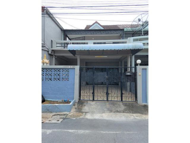 ขายทาวเฮ้าส์  37.50  ตรว หมู่บ้านชินเขต 1 ซอยงามวงศ์วาน 43(ชินเขต 1/33) หลังริม