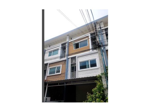ให้เช่าทาวน์โฮม 3 ชั้น วิลเลจ ซิตี้ พัฒนาการ38