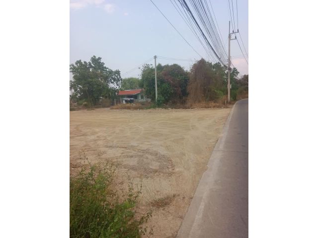 ขายที่ดินตำบลน้ำแพร่หางดงติดถนนถมดินเรียบร้อย