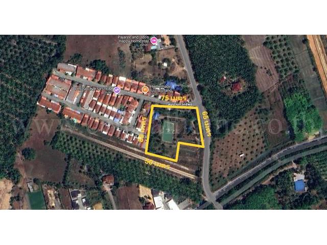 ที่ดินพร้อมสิ่งปลูกสร้าง 3-2-66.4 ตร.วา หน้าหมู่บ้าน ทวีทรัพย์ บ้