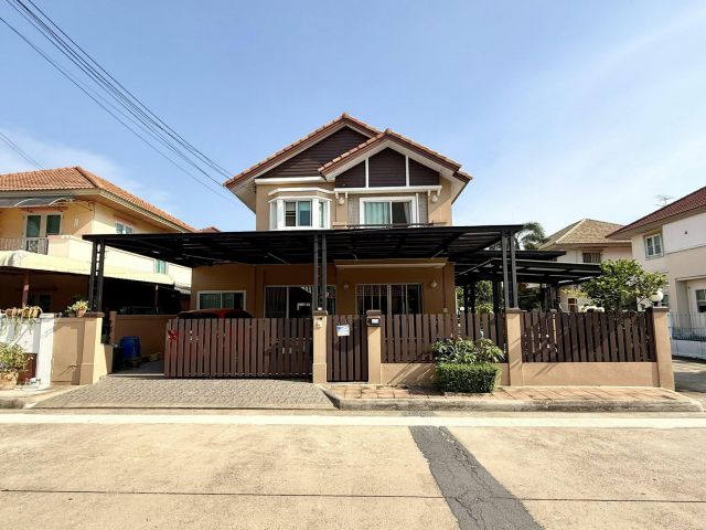 ขายบ้านเดี่ยว เพิ่งรีโนเวทต่อเติมเต็มพื้นที่