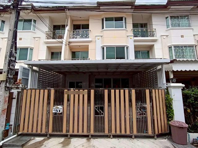 ขายทาวน์โฮม 3 ชั้น หมู่บ้านศุภาลัยวิลล์ สุขุมวิท - ศรีนครินทร์ ใกล้ไบเทคบางนา (N.1715)