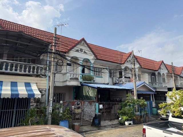 ทาวน์เฮาส์กล่อมพิรุณ 2ชั้น บ้านอยู่ตรงข้ามลานอเนกประสงค์