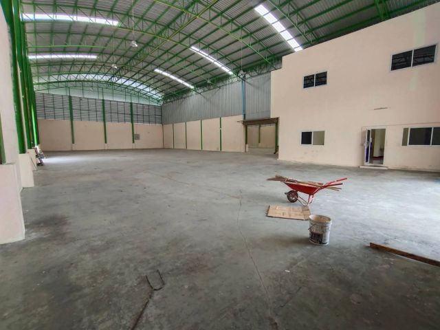 ให้เช่าโกดัง โรงงาน 1200 ตรม. ถนนเอกชัย โพธิ์แจ้ คอกกระบือ สมุทรสาคร ผังชมพู ขอ รง.4 ได้ ไฟฟ้า3เฟส ค่าเช่าถูก