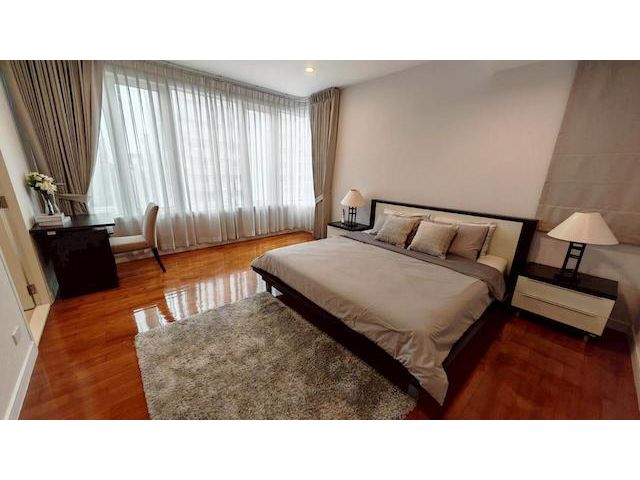 Baan Siri 24 spacious clean