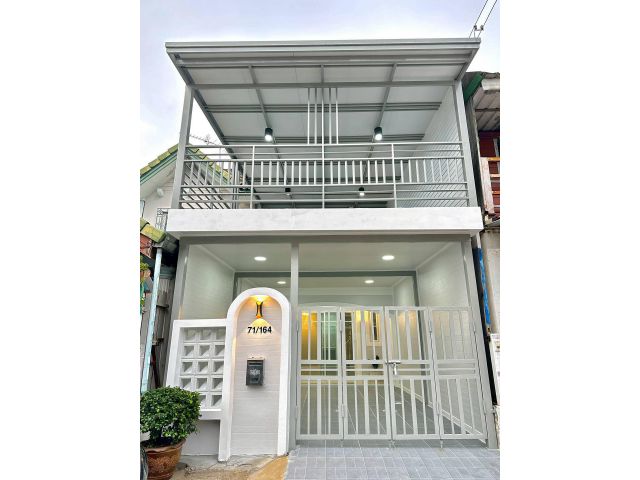 หมู่บ้านพฤกษา18/1