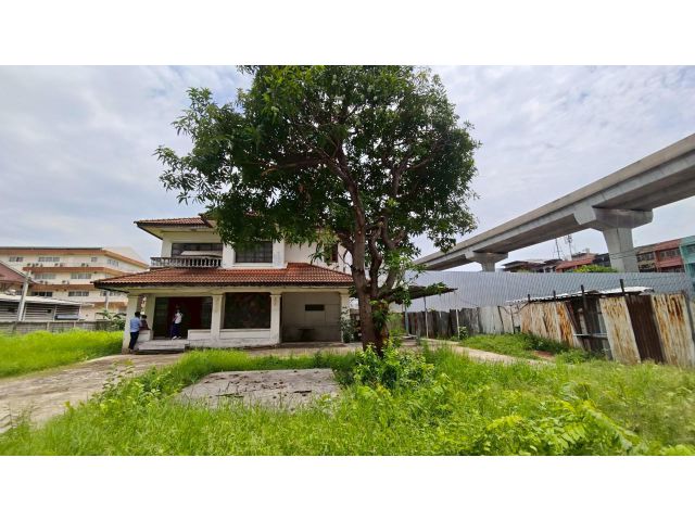 ที่ดิน 325.9 ตร.ว. ย่านบางซ่อน ใกล้รถไฟฟ้า ขายพร้อมสื่งปลูกสร้าง