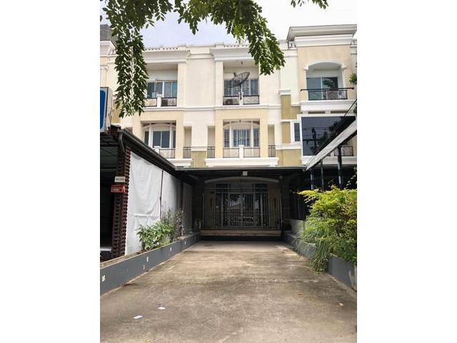 ให้เช่าทาวโฮม3 ชั้น เลียบคลองภาษีเจริญฝั่งเหนือ  ใกล้สถานีรถไฟฟ้า