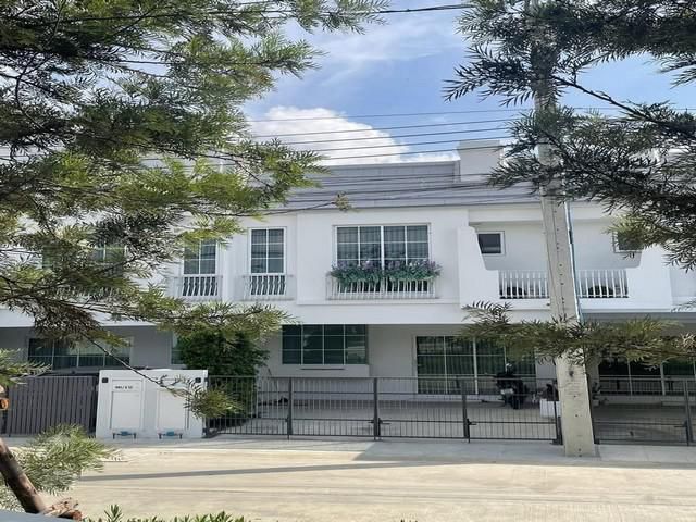 PB5318 ให้เช่าทาวน์โฮม โครงการ วิลลาจจิโอ3 ศรีนครินทร์-บางนา (Villaggio3) บ้านพร้อมอยู่