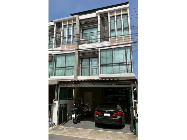 ขายโฮมออฟฟิศสุด Cool อาคาร Townhome 3 ชั้น  Prime Kaset Nawamin