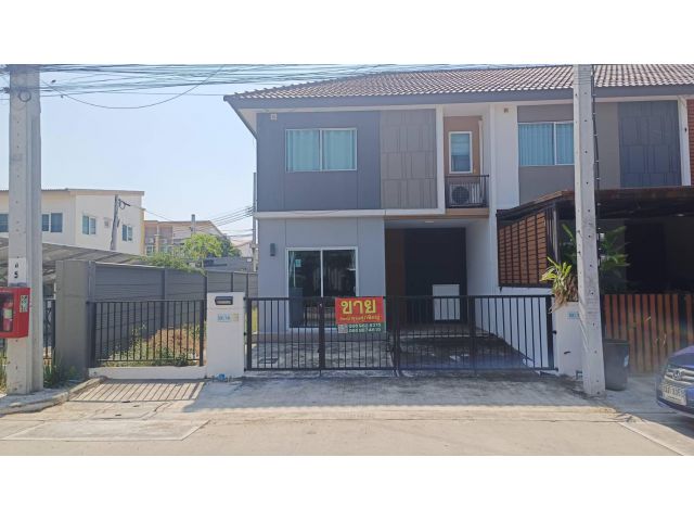ขายบ้านตัวอย่างพร้อมเฟอร์นิเจอร์ หมู่บ้านพฤกษา 38