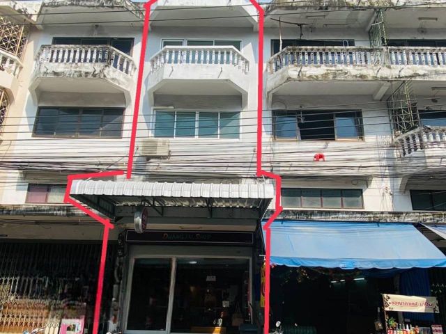 ขายอาคารพาณิชย์ 3.5 ชั้น พร้อมผู้เช่า | ทำเลดี ซอยสะแกงาม 35/2