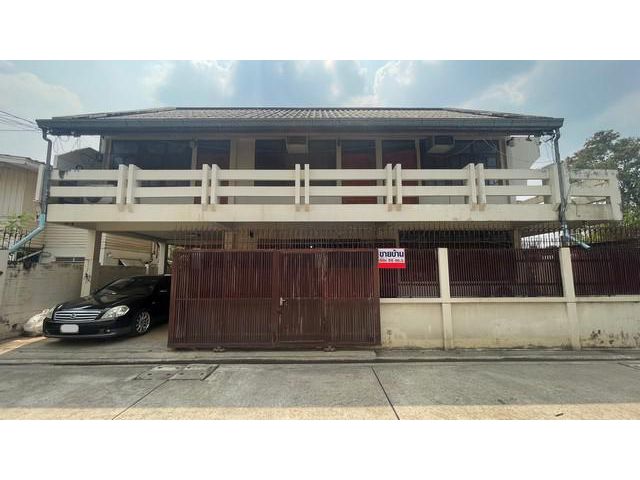 บ้านเดี่ยว รัตนาธิเบศร์ 22 แยก 9 ซอยรัตนาธิเบศร์ 22 ใกล้เซ็นทรัล