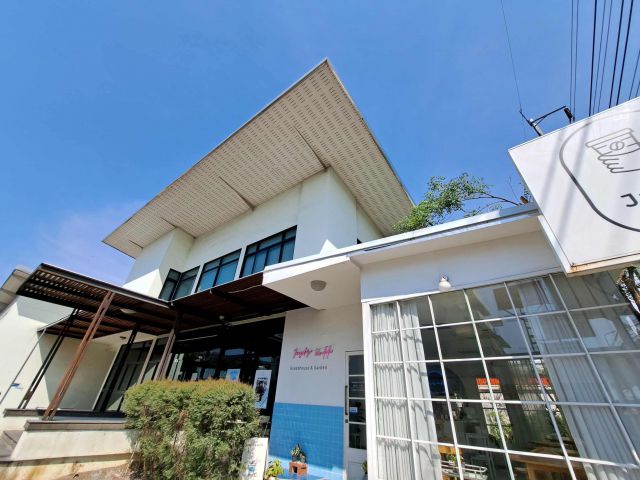 ให้เช่าอาคารสำนักงาน ติดถนนใหญ่ รามอินทรา กม.2 (ใกล้ BTS รามอินทรา 3)