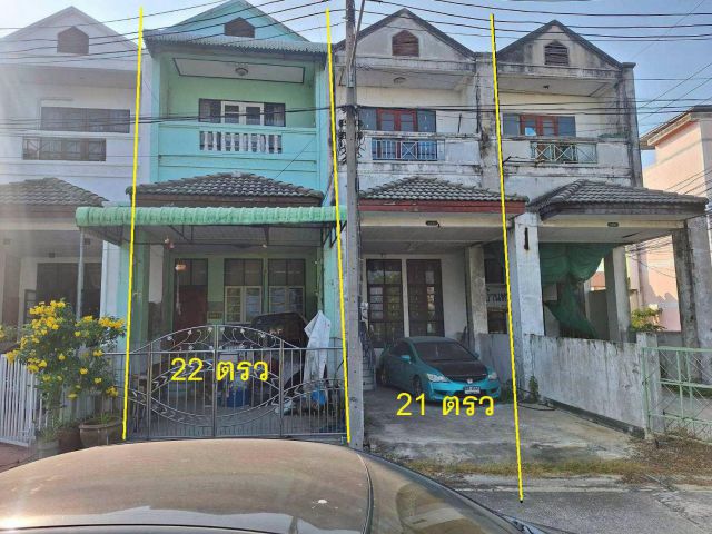 ทาวน์เฮ้าส์  หมู่บ้านเอกธนา สาย7  22ตรว