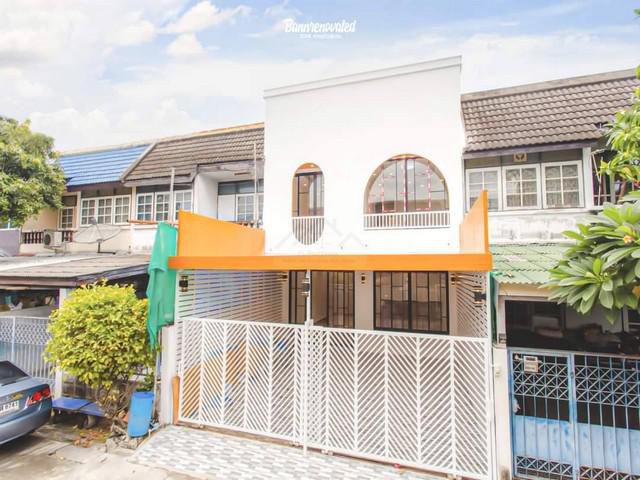 ขายทาวน์เฮ้าส์ 2 ชั้น รีโนเวทใหม่ Minimal Style ลาดพร้าว93