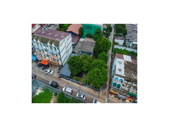 ขายที่ดินพร้อมสิ่งปลูกสร้าง 214 ตร.วา ลาดพร้าว 64 แยก 3