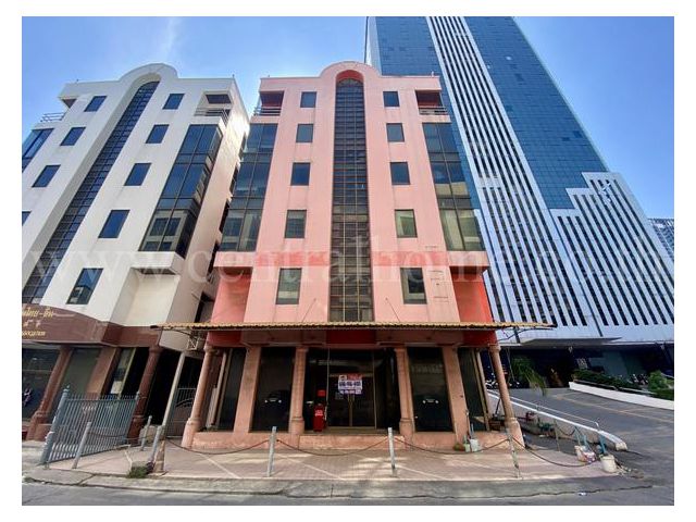 อาคารสำนักงาน 6 ชั้น ซอยรัชดาภิเษก 18 ใกล้ MRT ห้วยขวาง