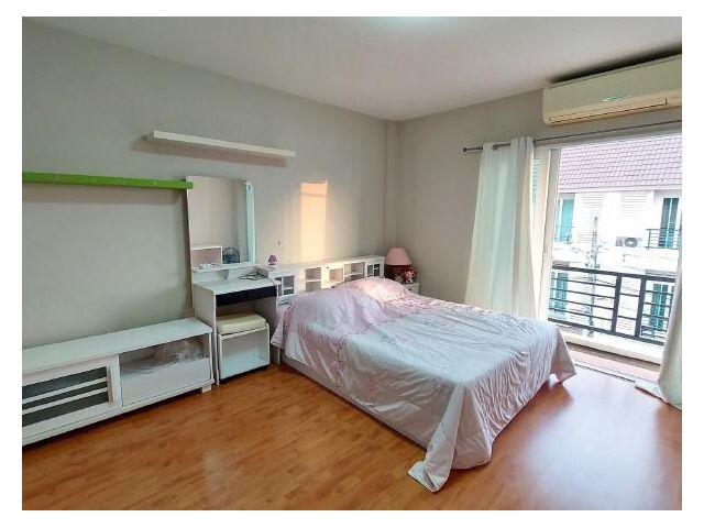 ให้เช่าทาวน์โฮมย่านนวลจันทร์ โครงการหมู่บ้าน Casa City Nuanjan 2 คาซ่า ซิตี้ นวลจันทร์ 2 ใกล้จุดขึ้นลงทางด่วนเลียบทางด่ว