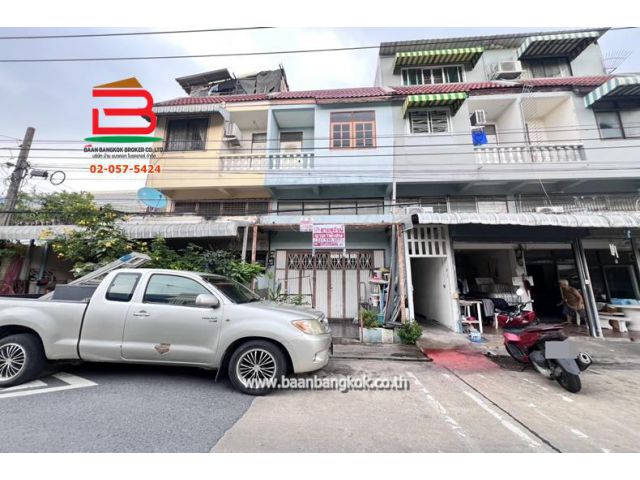 อาคารพาณิชย์ หมู่บ้าน ประชากรไทย เนื้อที่ 20 ตรว.ถนนลาดพร้าว แขวงวังทองหลาง เขตบางกะปิ กรุงเทพฯ