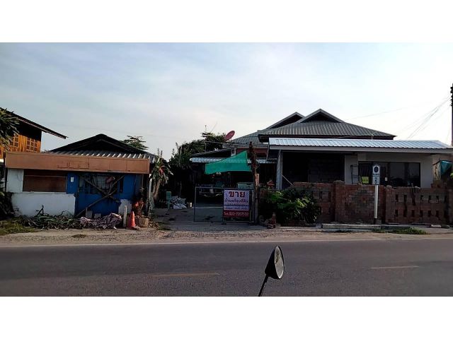 ขายบ้านเดี่ยวท่ารั้ว ดอยสะเก็ด ติดถนนหลัก ทำแลดีมาก ค้าขายได้