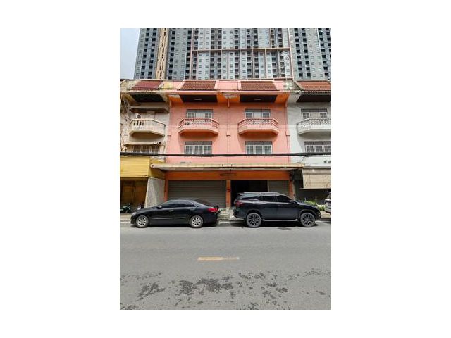 ตึกแถว 3 ชั้น หมู่บ้านรัตนาธิเบศร์ บางใหญ่ นนทบุรี  เนื้อที่ 38 ต