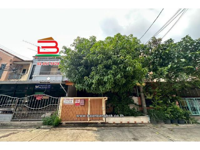 ทาวน์เฮาส์ หมู่บ้าน อรุณวรรณ 2 เนื้อที่ 21.4 ตร.ว สุขาภิบาล 5 ซอย 75 แขวงออเงิน เขตสายไหม กรุงเทพมหานคร