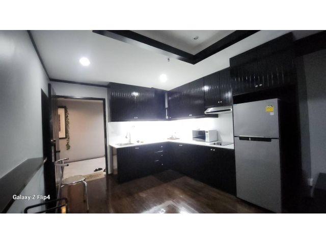 State Tower Silom for rent 2 bedrooms 1 bathroom 68 sqm rental 25,000 baht/month