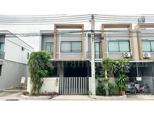 P3 ทาวน์โฮม เอสเกต เปี่ยมสุข แจ้งวัฒนะ - กาญจนาภิเษก ราคาถูก