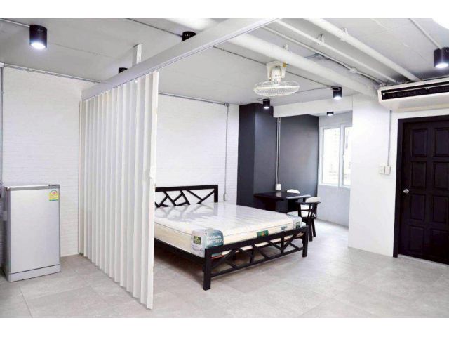 ขายคอนโด ชั้น 5 15 สูท ( 15 Suites Condo ) ย่านสุขุมวิท 15 1 ห้องนอน 1 ห้องน้ำ ติดMRT เพชรบุรี