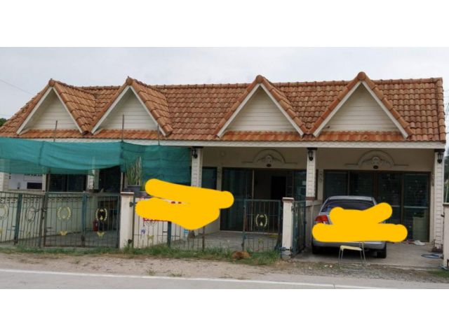 ขาย Townhouse 4หลัง 100 ตรว สุรศักดิ์ ศรีราชาชลบุรี