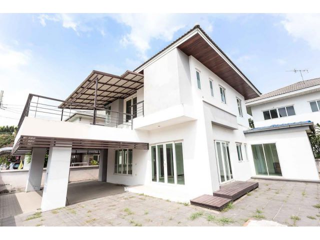 บ้านเดี่ยว ให้เช่า หมู่บ้าน จิรทิพย์ วัชรพล สุขาภิบาล 5