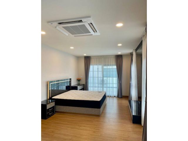 Centro Bangna 4bedroom