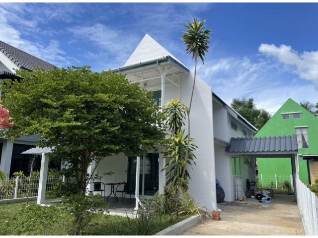 ขายบ้านริมหาดบ้านกรูด