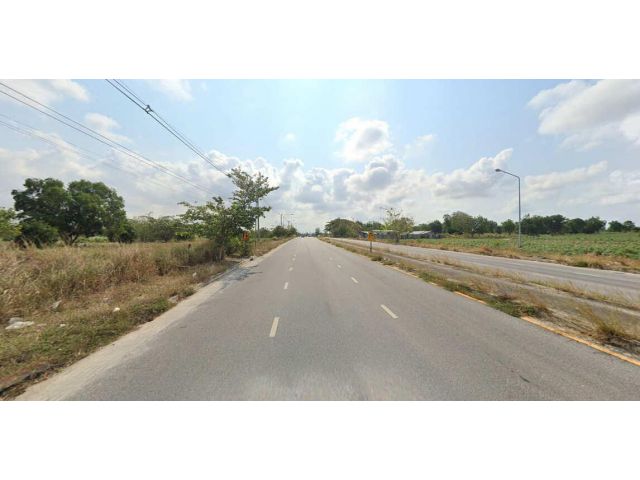 ขายที่ดินเปล่าแปลงใหญ่ ถูกมาก ติดถนนบูรพาพัฒน์ (ระยอง) !