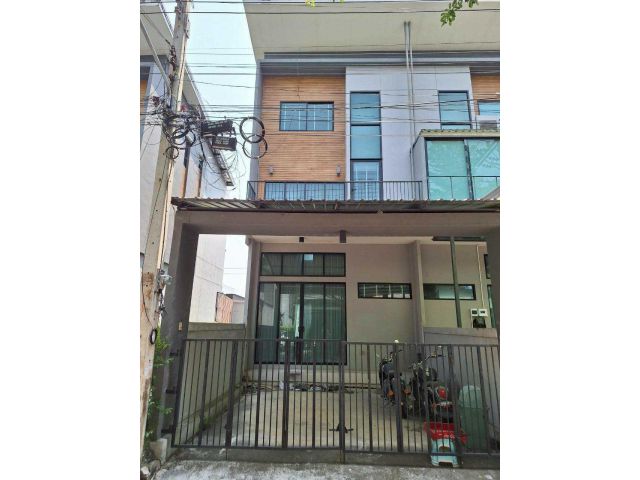 ขาย บ้านโครงการ Eco Space Bangna เนื้อที่ 22 ตารางวา