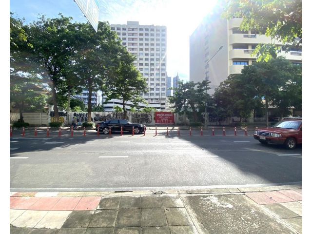 ขายที่ดินเปล่าทำเลดี 2 ไร่ ติดถนนมหาเศรษฐ์ ใกล้ไอคอนสยาม เขตบางรัก กรุงเทพมหานคร