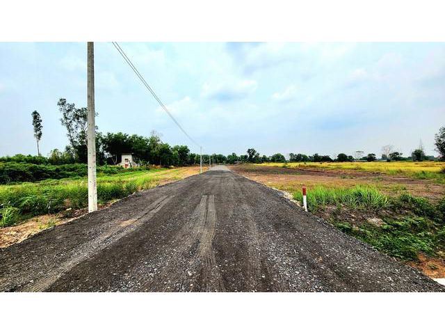 ขายที่ดิน 100 ตรว องครักษ์ คลอง 15 เจ้าของขายเอง ค่ะ