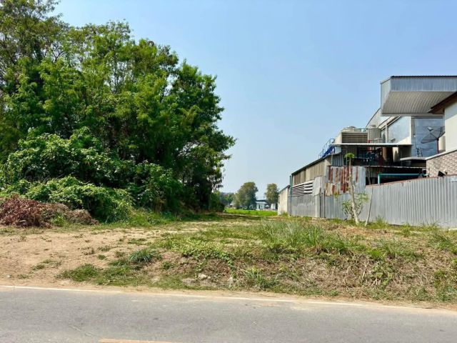 ขายที่ดินตำบลแม่เหียะห่างแยกแม่เหียะเพียง 400เมตร
