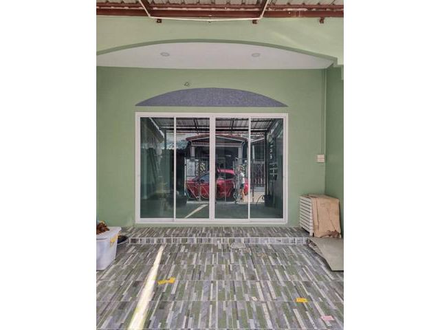 ขาย บ้าน หมู่บ้านรัชดาสวนธน  ประชาอุทิศ 71  4 ห้องนอน 3 ห้องน้ำ