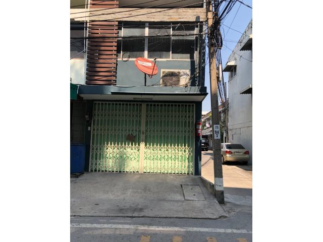 ให้เช่าตึกพานิชย์ 3ชั้น ซอยสุขุมวิท 49 **เหมาะอยู่อาศัย- เปิดธุรกิจ-ทำโฮมออฟฟิศ (N.1037)