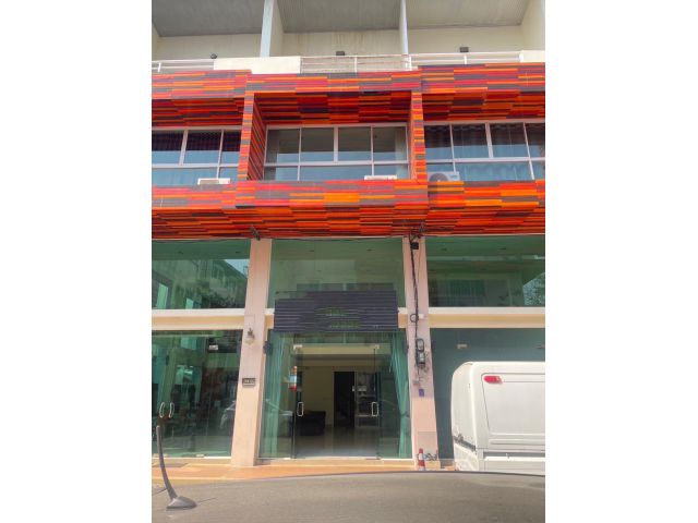 B002-ขายตึก 4 ชั้น (โครงการกรีนพลัสมอลล์ CPB) ต.หนองป่าครั่ง อ.เมืองเชียงใหม่ จ.เชียงใหม่